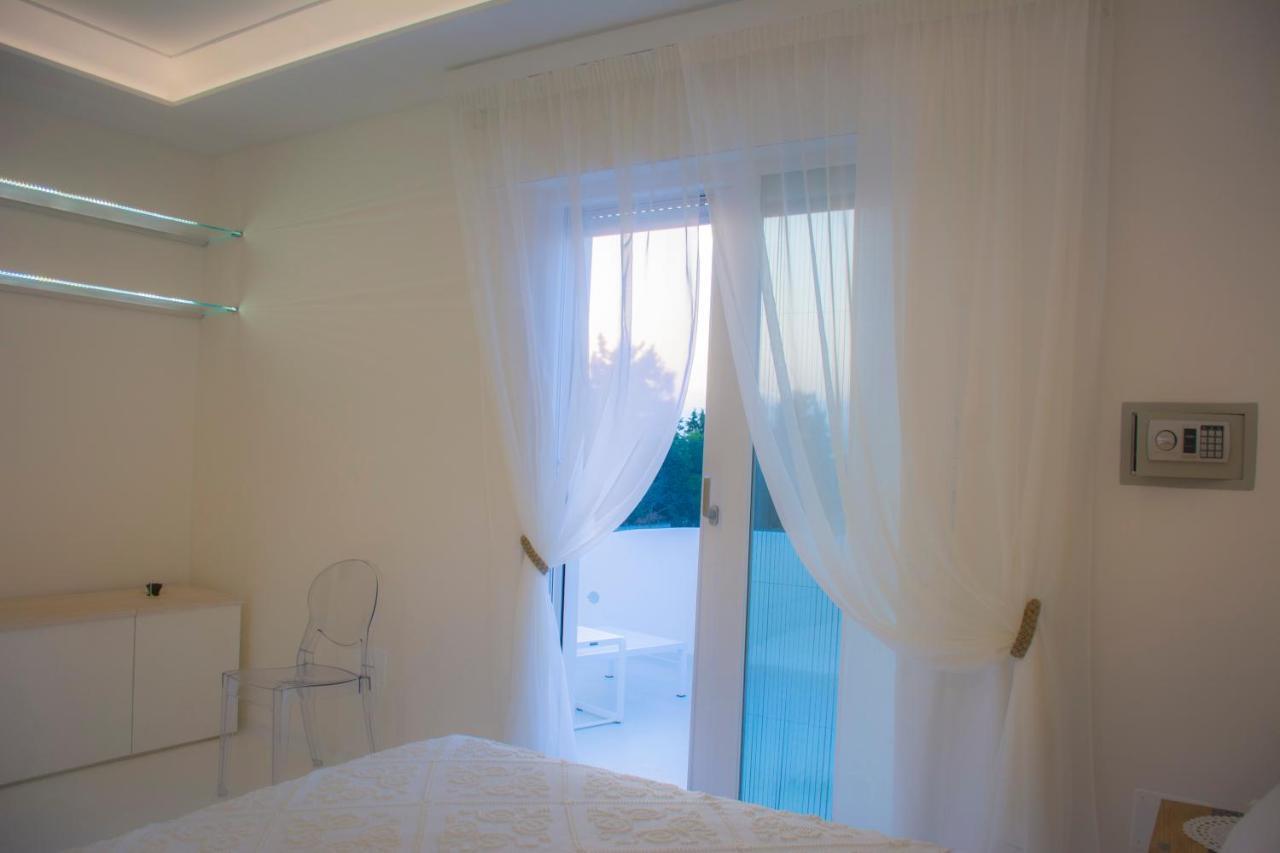 Valentino Luxury Room Porto Cesareo Luaran gambar